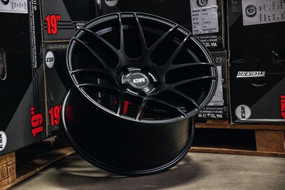 ESR Wheels RF1 Matte Black 18x10.5 +22 5x114.3mm 72.6mm