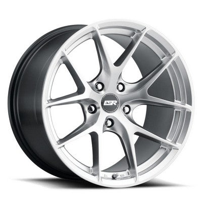 ESR Wheels RF2 Hyper Silver 18x8.5 +30 5x114.3mm 72.6mm