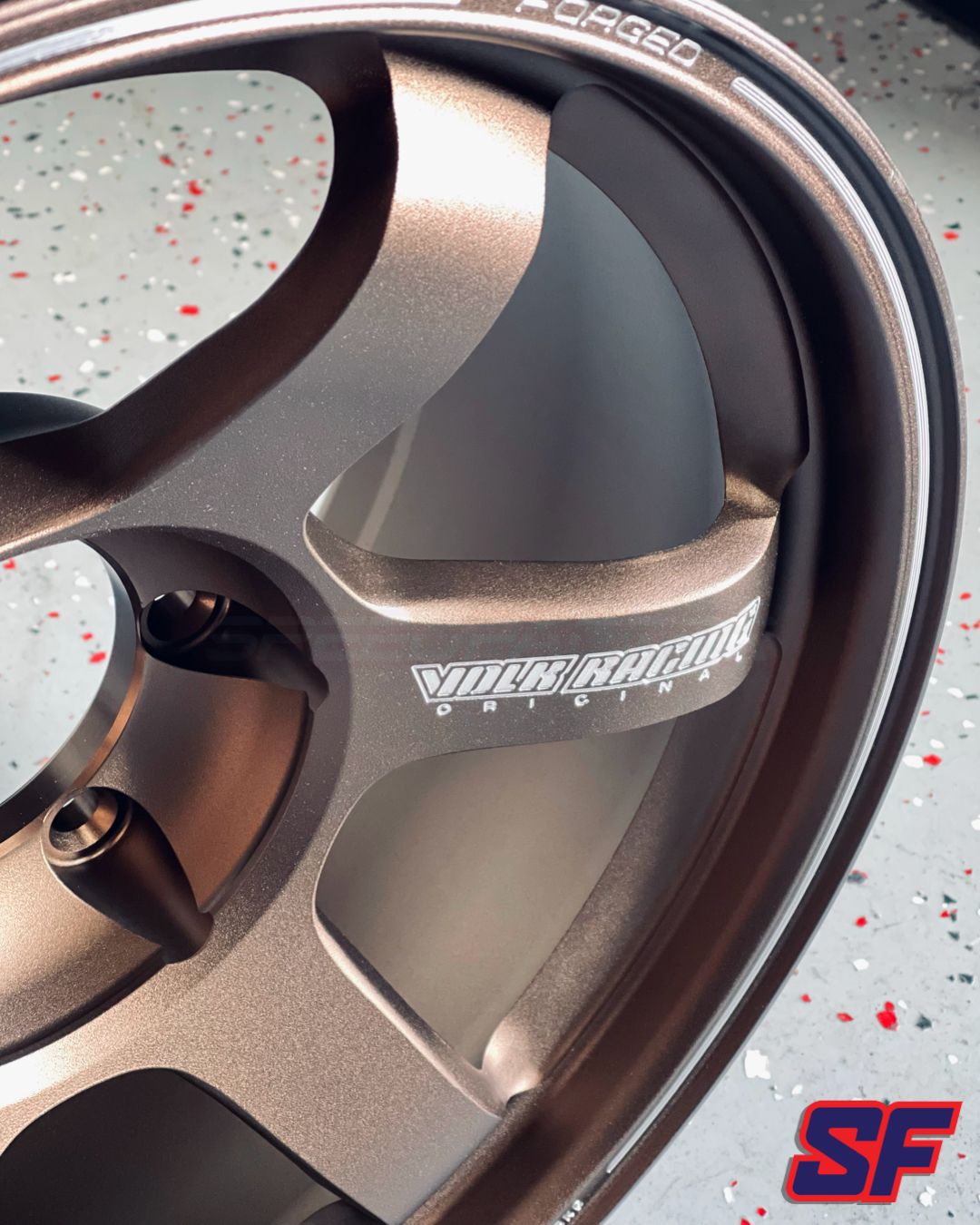 Rays TE37 LARGE P.C.D. PM II 18x9 +0 6x139.7 Bronze Almight