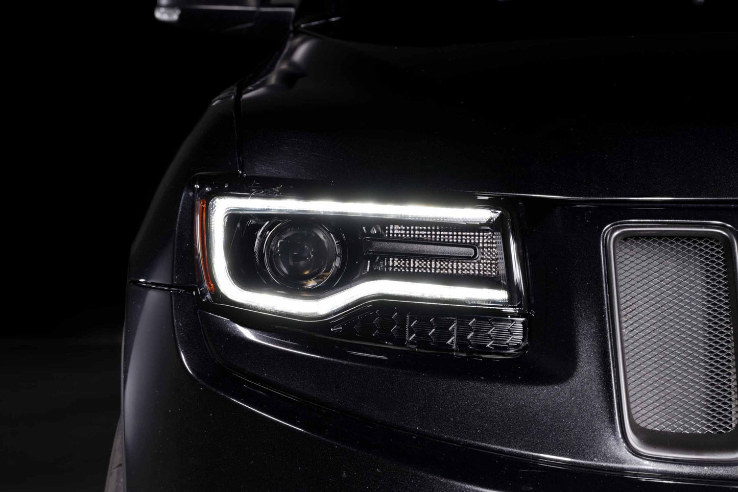 XB LED Headlights: Jeep Grand Cherokee (14 - 22 / Gen II / Set) - Headlights - Morimoto XB LED Headlights