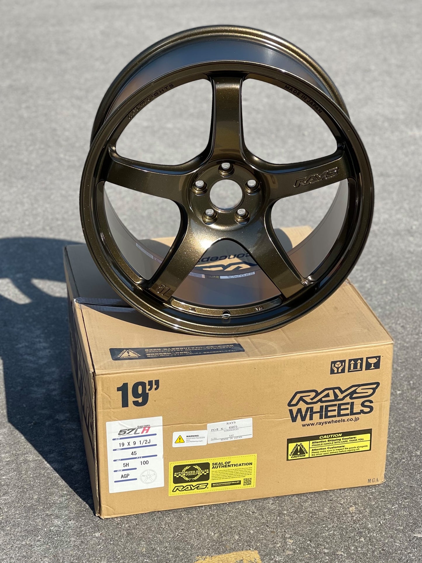 RAYS GRAMLIGHTS 57CR 19X9.5+45 5x100 ALMITE GOLD