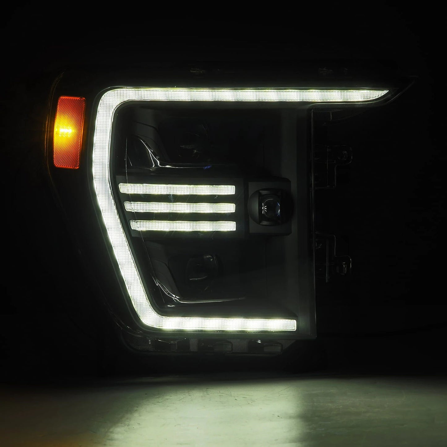 21-22 Ford F150 AlphaRex PRO-Series Projector Headlights