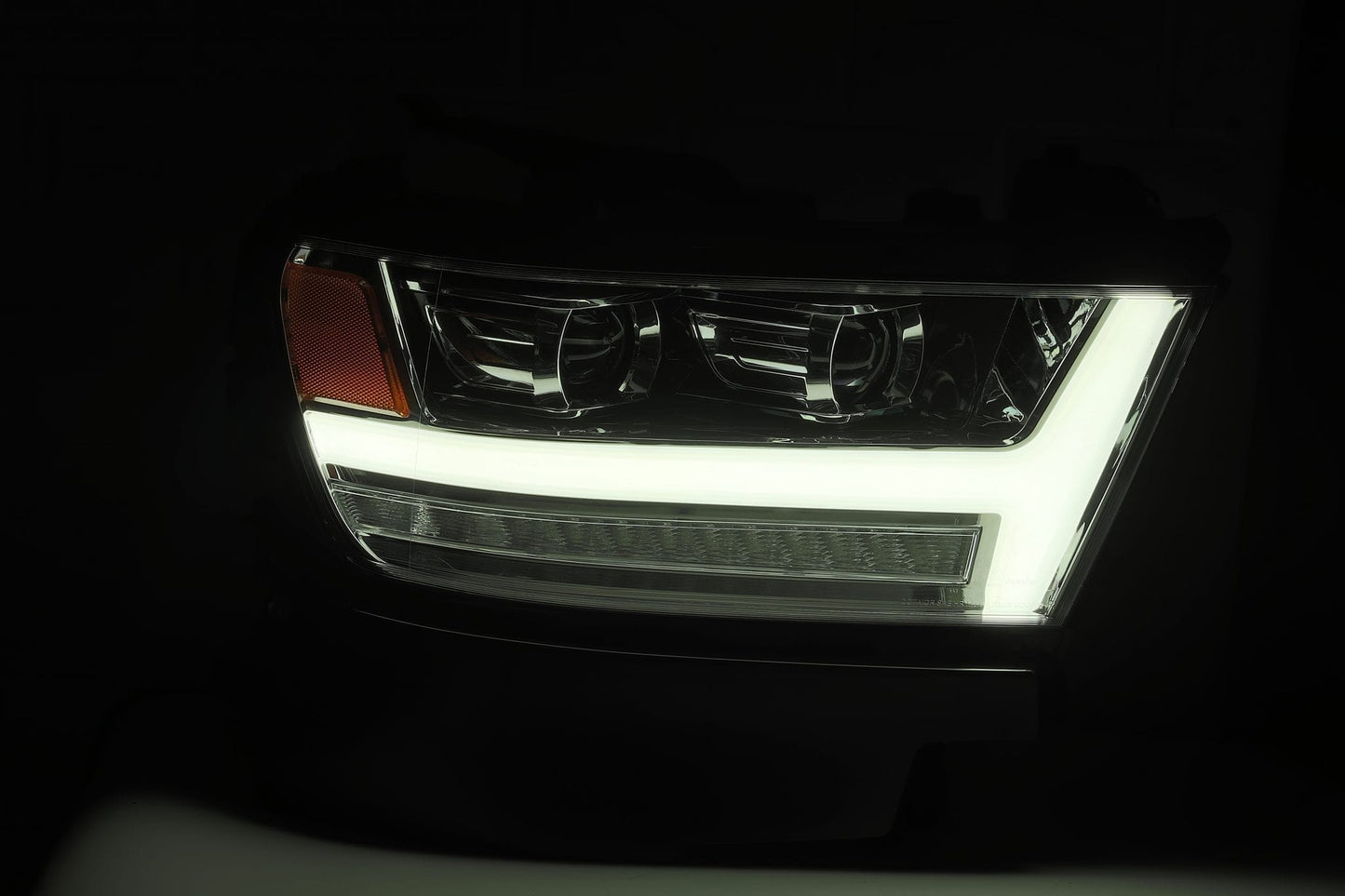 AlphaRex 19-20 Ram 1500 PRO-Series Projector Headlights Chrome