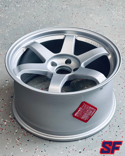 VOLK RACING TE37SL 18X9.5 +22 5X114.3 TITANIUM SILVER